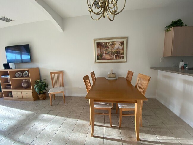 Building Photo - 1180 S Beach Cir
