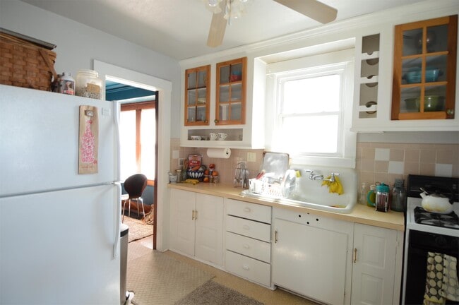 Building Photo - 1695 South Ave