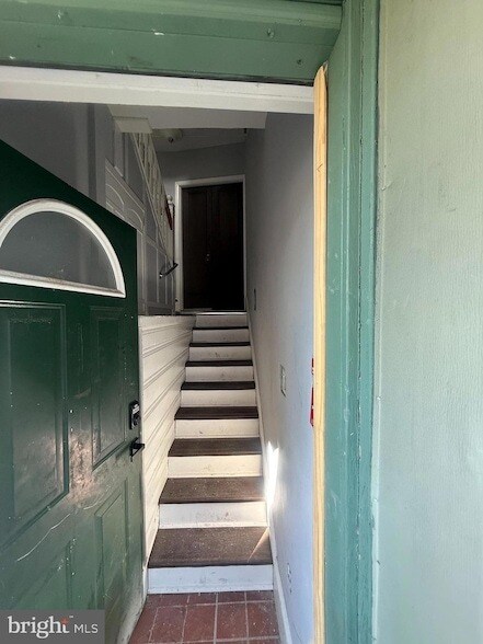 Building Photo - 540 00 E Johnson Street Unit 2