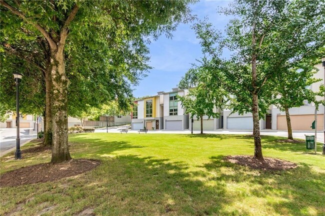 Building Photo - 1338 Rietveld Row NW
