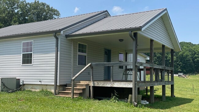 Primary Photo - 323 Co Rd 166