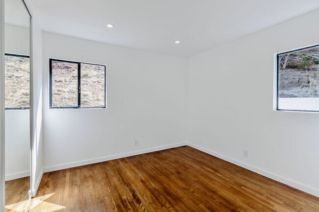 Building Photo - 1520 Marsden St