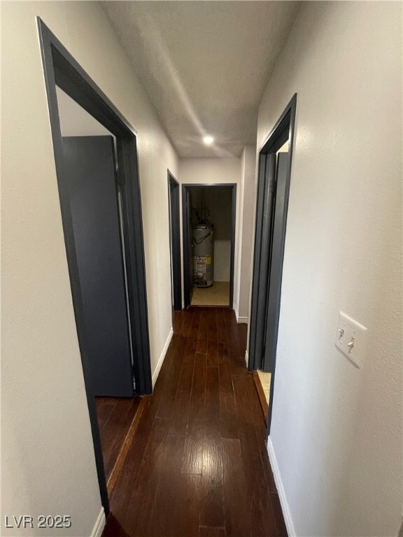 Building Photo - 700 E Nelson Ave