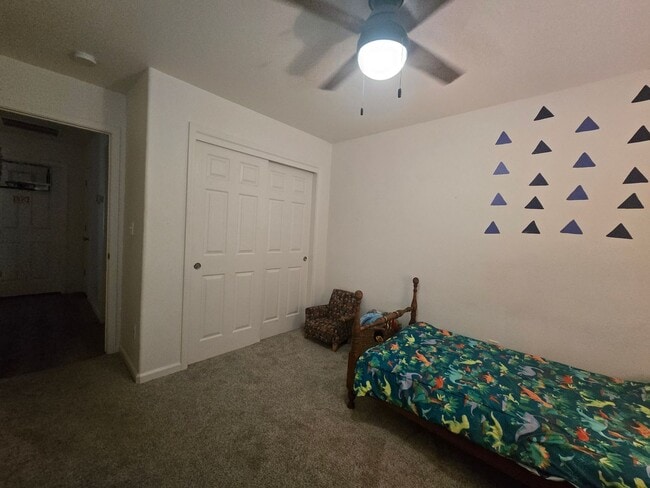 Building Photo - 3BR 2 BA available Feb 1st