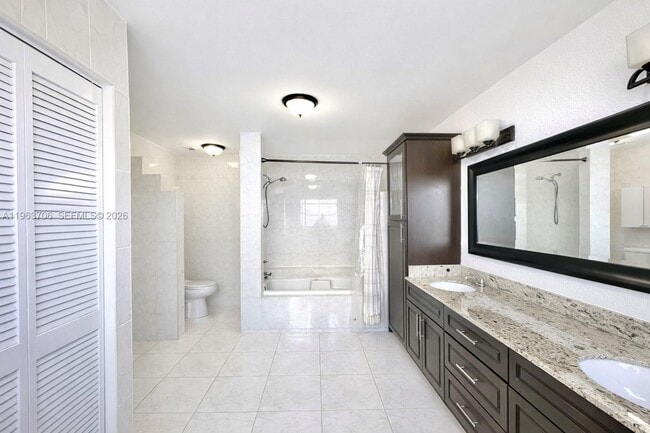 Building Photo - 21970 SW 97th Ct