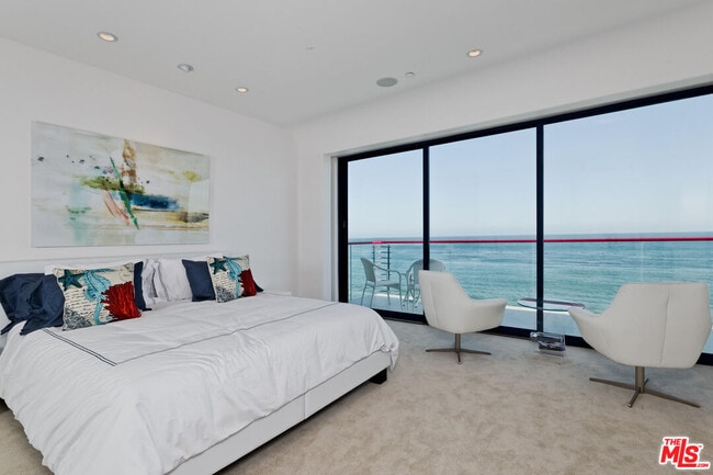 Building Photo - 27082 Malibu Cove Colony Dr