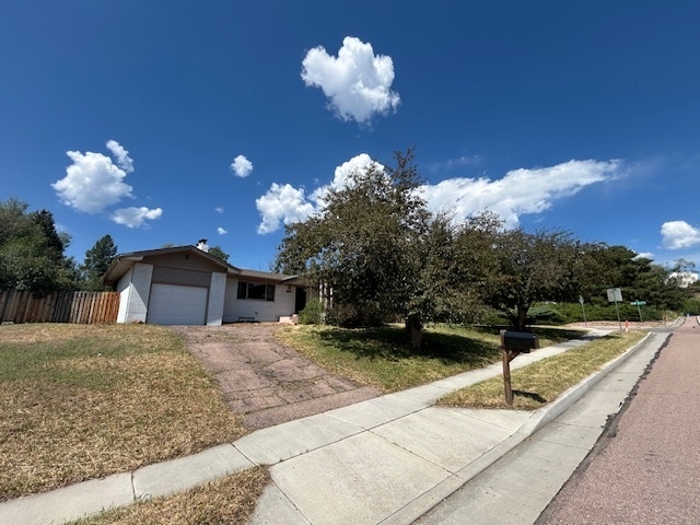 Primary Photo - 1207 Parkview Blvd