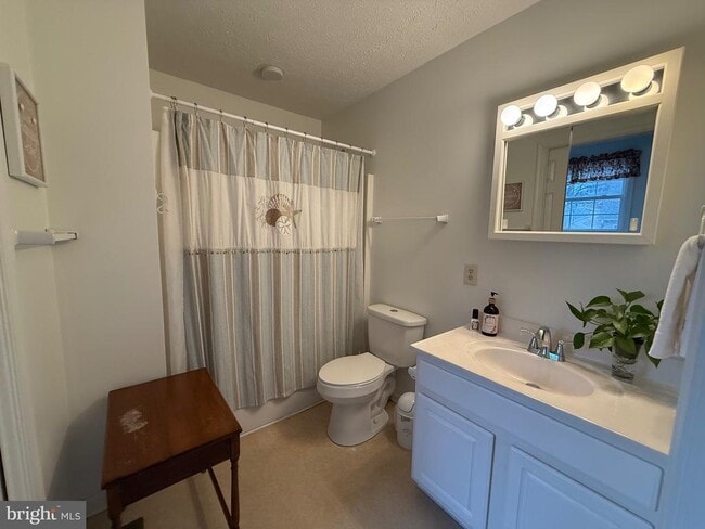 Building Photo - 12 Portsmouth Rd