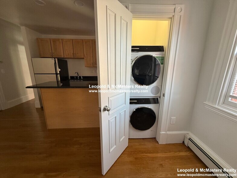 Building Photo - 203 Commonwealth Ave