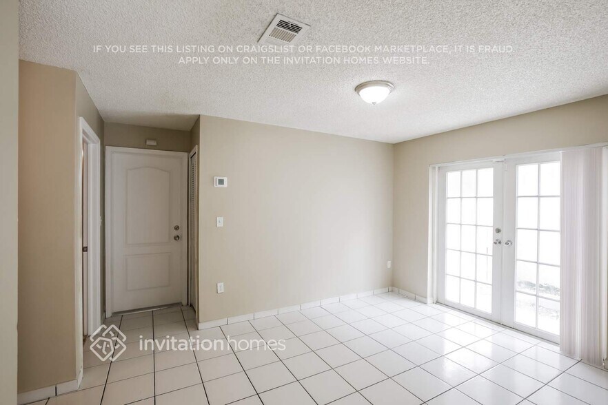 Building Photo - 621 SW 176th Ave