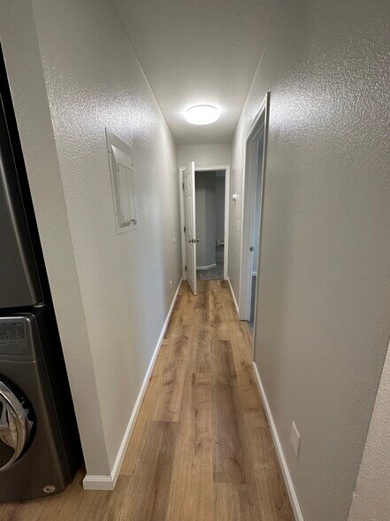 Building Photo - 1350 Balfour dr