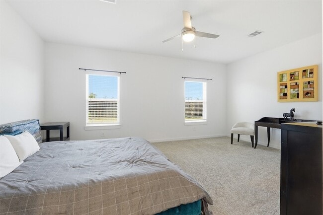 Building Photo - 14280 Big Bnd Dr