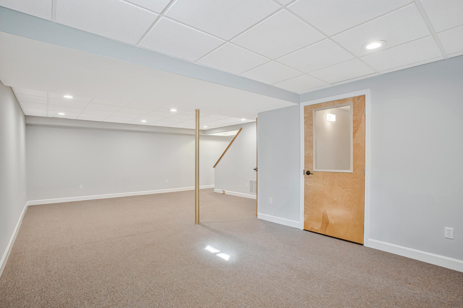 Building Photo - 1408 Damsel Ln