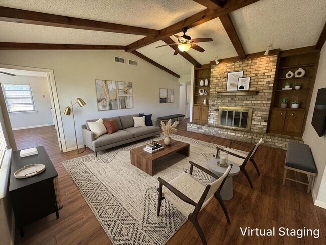 Building Photo - 807 Bass Cir