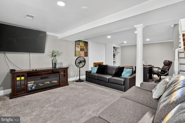 Building Photo - 4854 Langer Ln