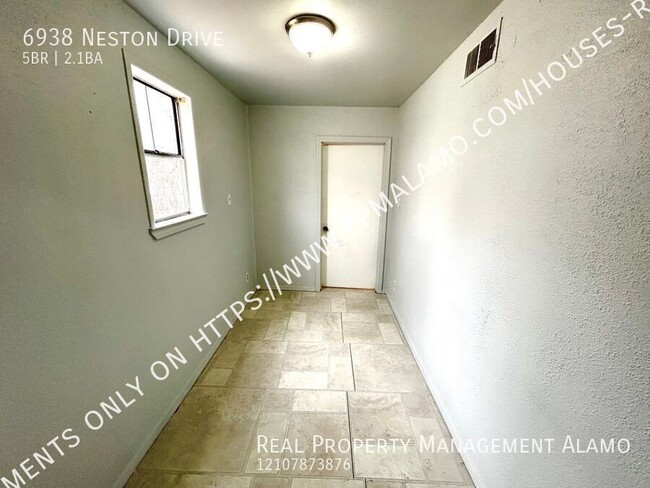 Building Photo - 6938 Neston
