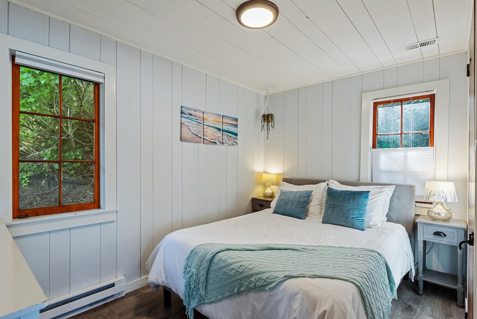 Building Photo - 2038 S Breezy Point Rd