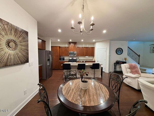 Building Photo - 735 Lampwick Ln