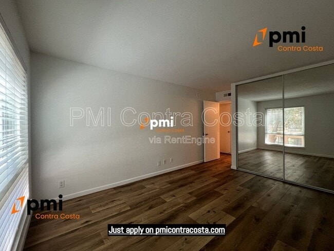 Building Photo - 470 N Civic Dr