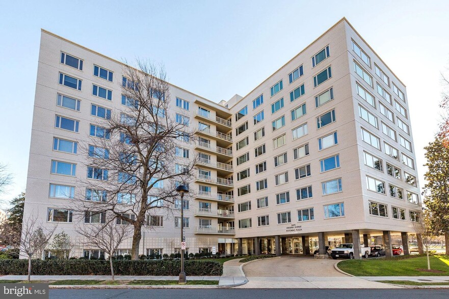 Building Photo - 2475 Virginia Ave NW