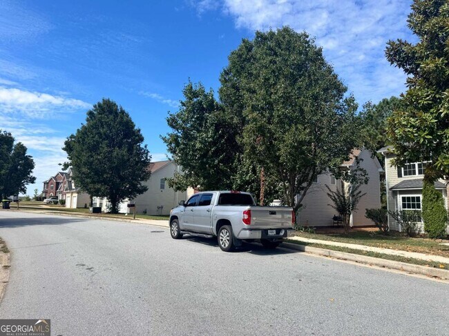 Building Photo - 3140 Ridge Hill Pkwy