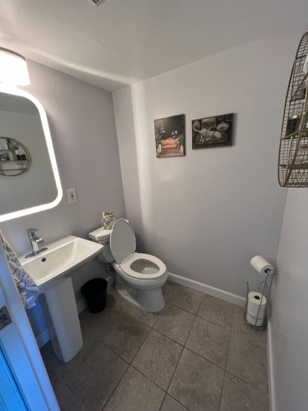 Building Photo - 4763 Lamont St