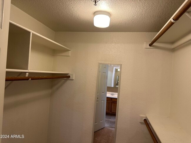Building Photo - 5950 N 78th St