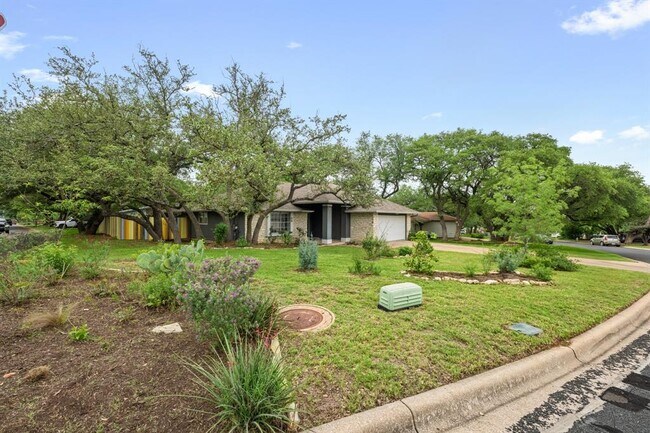 Building Photo - 4820 Marblehead Dr