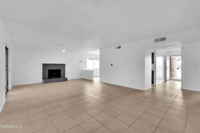 Building Photo - 1529 Babe Hiskey Ln