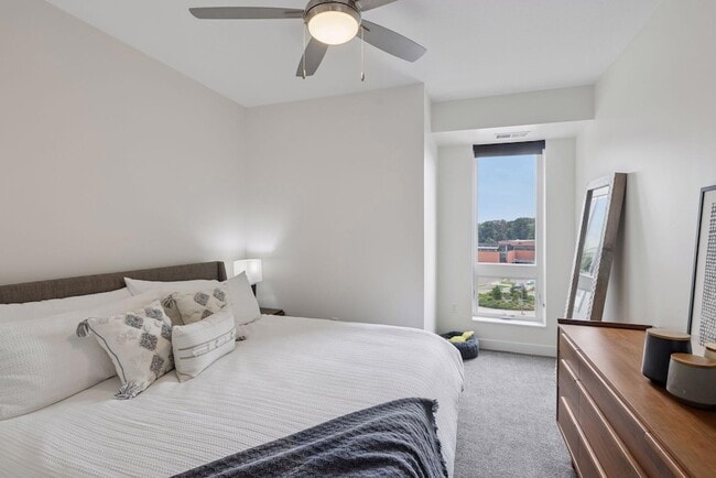 Building Photo - 12610 Ridgedale Dr