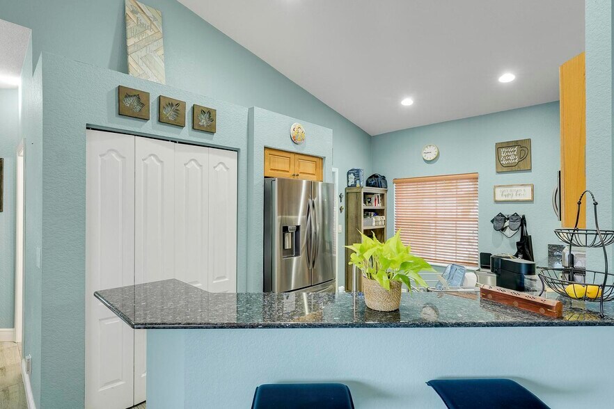 Building Photo - 5959 Durango Dr