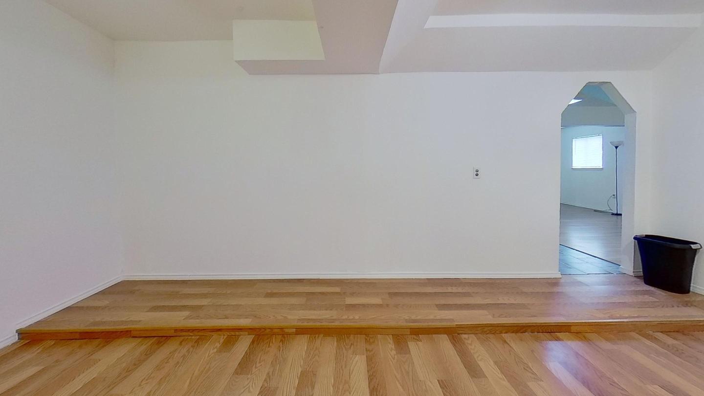 Building Photo - 3105 Selfridge Dr