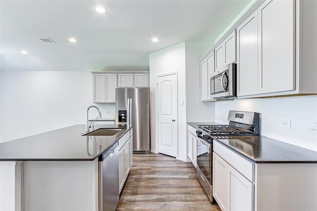 Building Photo - 4953 Almond Ter Dr