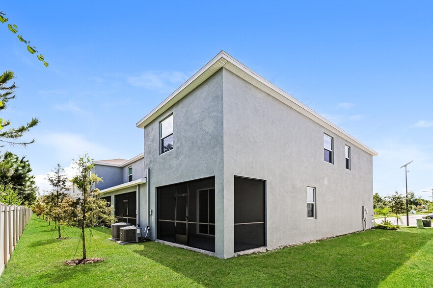 Building Photo - 11902 Stoneport Pl