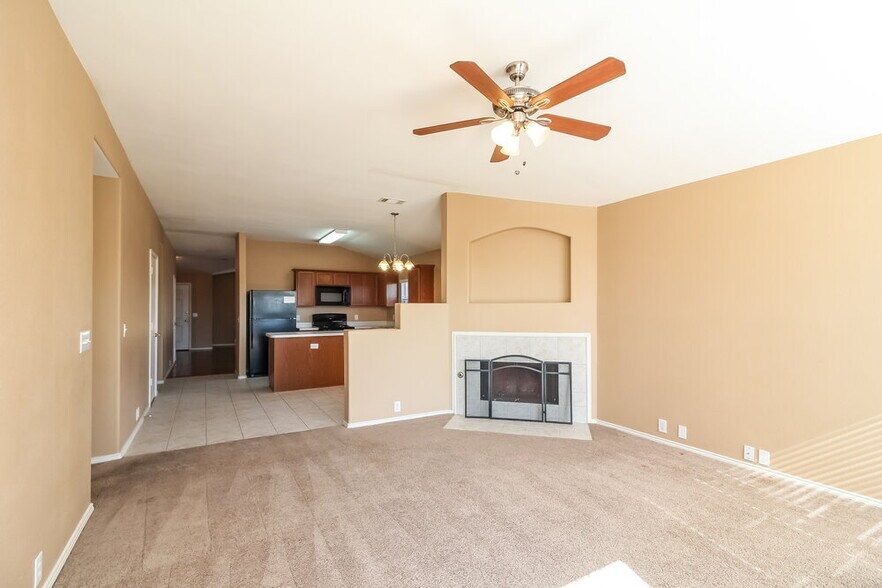 Building Photo - 2204 Tailburton Ct