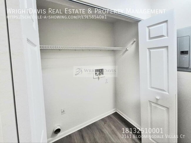 Building Photo - 3141 Bloomingdale Villas Ct