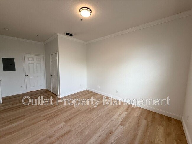 Building Photo - 583 Brantley Terrace Way