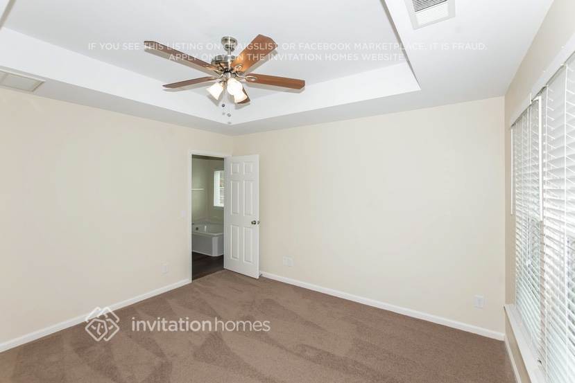 Building Photo - 15832 Hollingbourne Rd