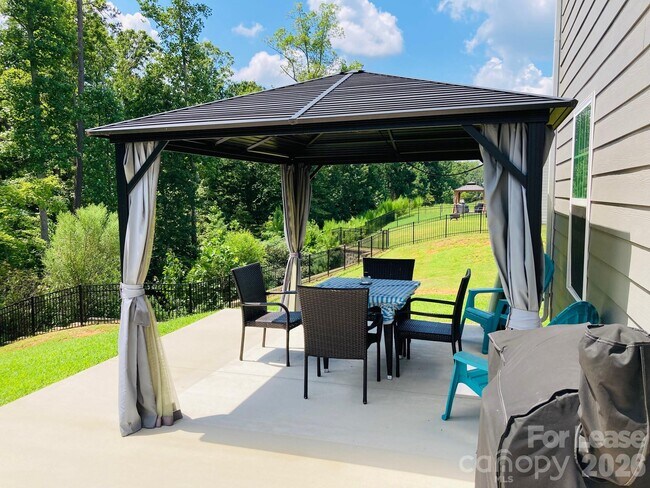 Building Photo - 3242 Treyson Dr