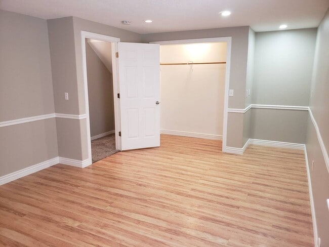 Building Photo - Beautiful 6 Bed 3 bath in Springville!!