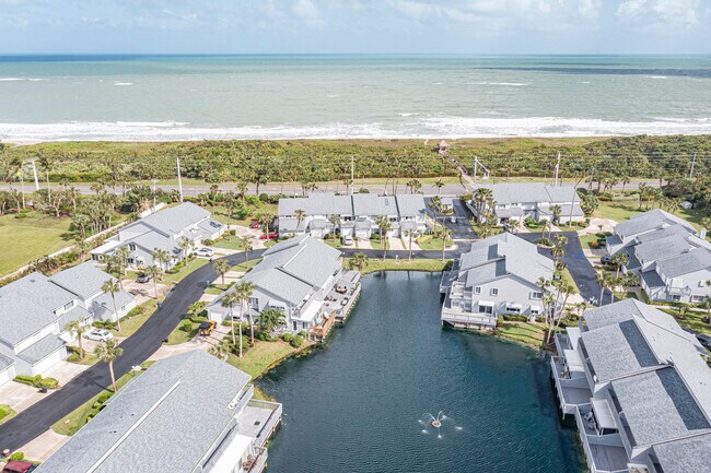 Building Photo - 4949 N Hwy A1A