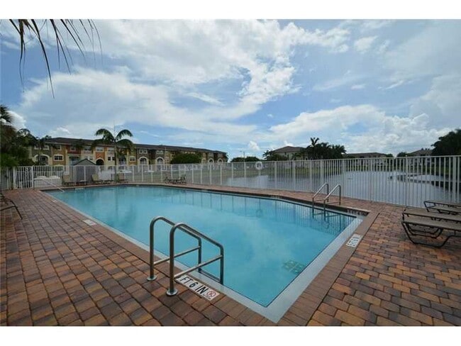 Building Photo - 8833 NW 107th Ct