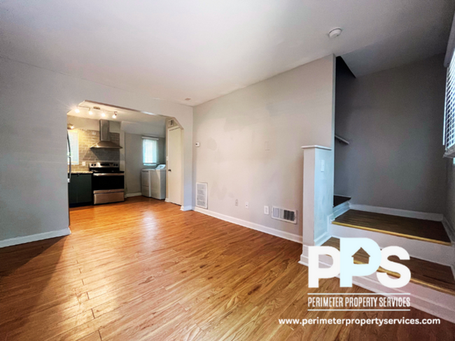 Building Photo - 221 Lampkin St NE