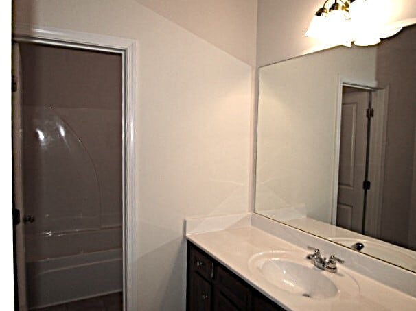 Building Photo - 307 Victoria Heights Dr