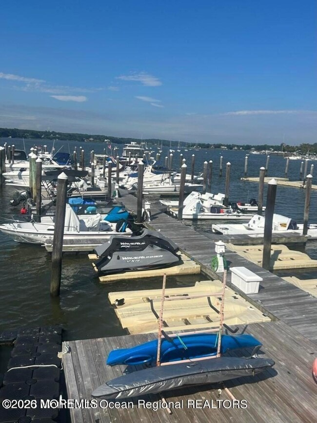 Building Photo - 28 Riverside Ave