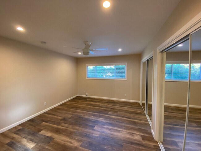 Building Photo - 5900 Cahill Ave