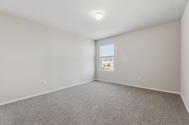 Building Photo - 186 Porcupine Ln