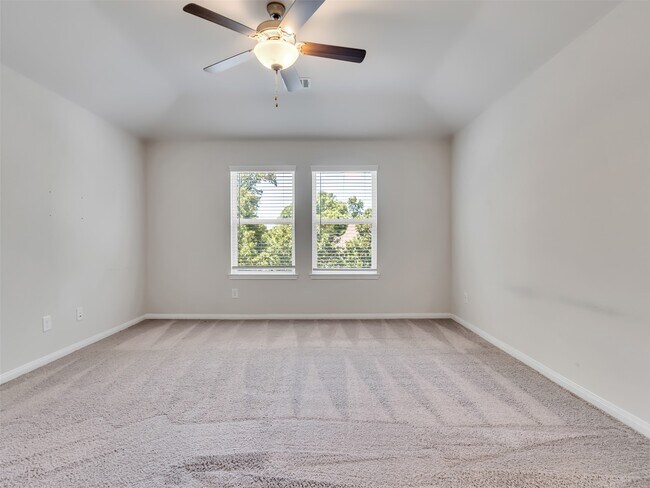 Building Photo - 7087 Silverleaf Oak St