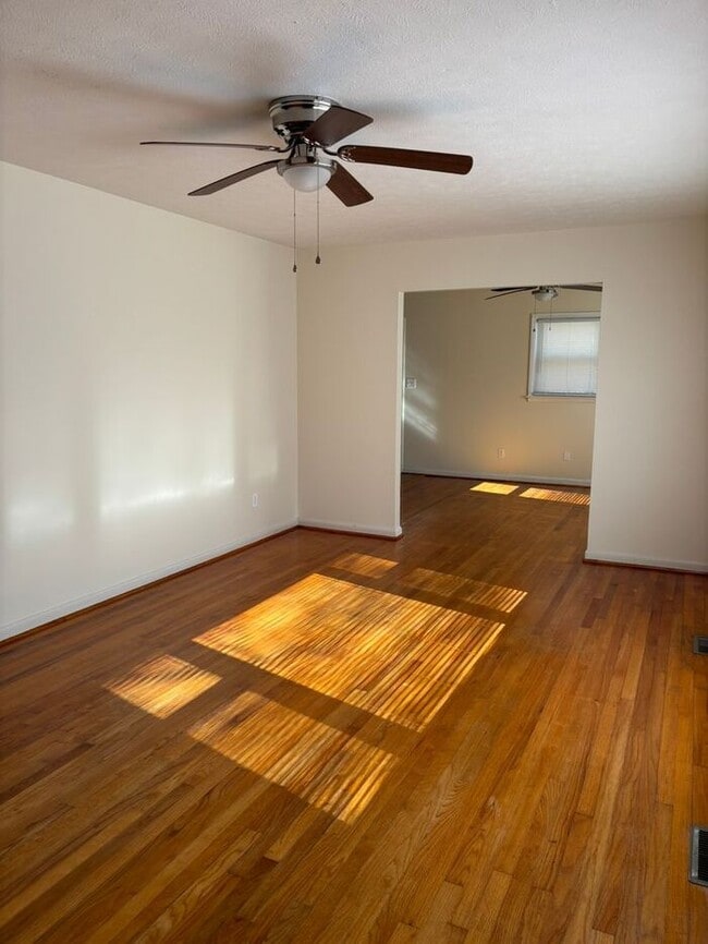 Building Photo - 7522 Decatur Dr