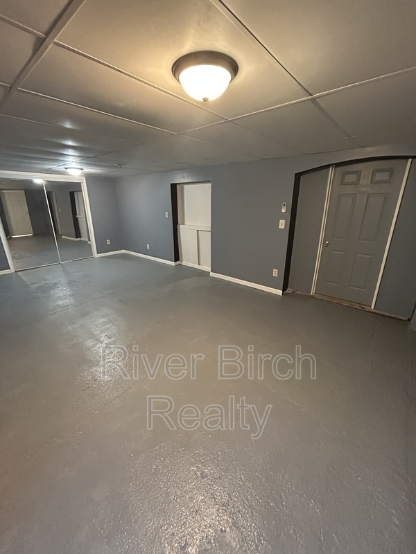 Building Photo - 417 E Cook St
